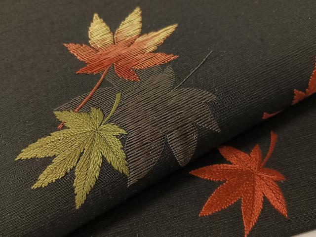 平和屋着物●総刺繍 九寸開き名古屋帯 紬地 楓文 黒地 正絹 逸品 CABG7786vp