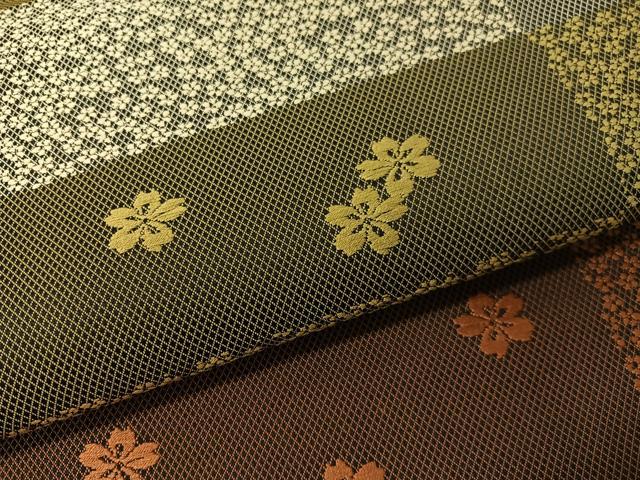 平和屋着物●伝統工芸士 和田正勝 全通柄袋帯 唐織 変わり市松舞桜 正絹 逸品 CABG7853vp