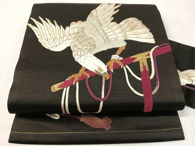 平和屋着物●アンティーク 大正ロマン 総手刺繍 九寸名古屋帯 鷹 黒地 金糸 正絹 逸品 CABG7885vp