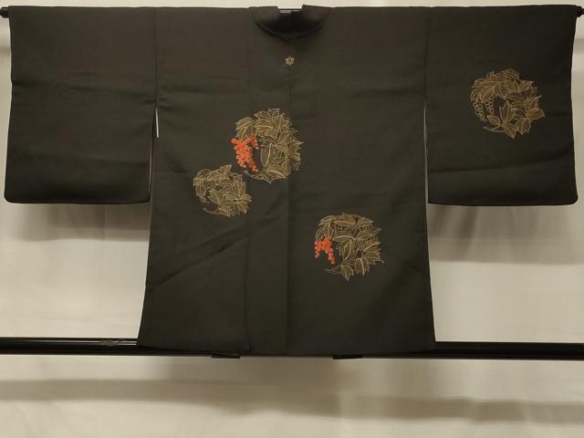 平和屋着物#羽織 駒刺繍 葡萄蔦の葉丸文 黒地 金彩 正絹 逸品 CABG8086in