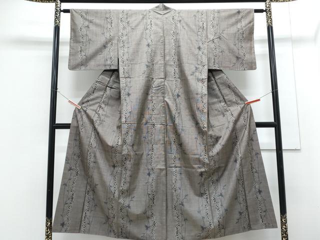 平和屋着物●本場大島紬 9マルキ 草花文 正絹 逸品 CABG8456th