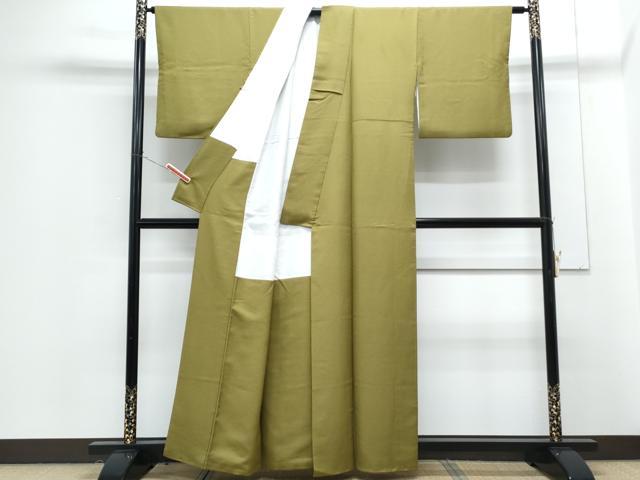 平和屋着物●染色作家 斉藤三才 色無地 鶯色 反端付き 正絹 逸品 CABG8508th