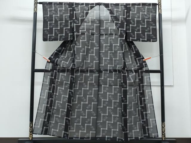 平和屋着物*夏物 本場琉球絣 夏琉球 黒地 正絹 逸品 CABG8644th