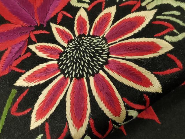 平和屋着物●アンティーク 大正ロマン 九寸名古屋帯 総手刺繍 草花文 黒地 金糸 正絹 逸品 CABG9521dy