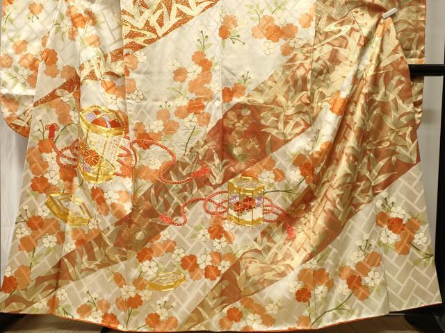 平和屋着物■豪華振袖 駒刺繍 貝桶草花文 金彩 正絹 逸品 CABH0749ev