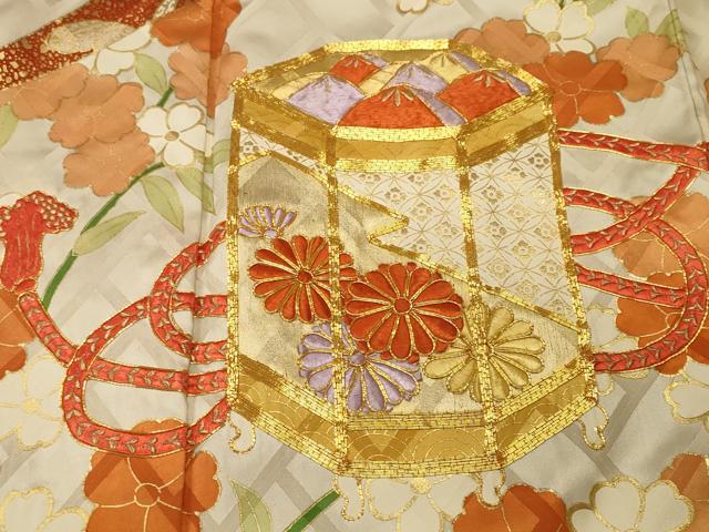 平和屋着物■豪華振袖 駒刺繍 貝桶草花文 金彩 正絹 逸品 CABH0749ev