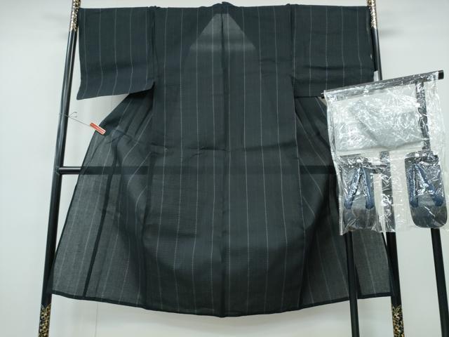平和屋着物∴夏物 男性 阿波しじら織 浴衣・角帯・下駄セット 縞 黒地 綿 逸品 未使用 CABH1467ng