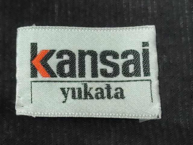 平和屋着物∴夏世界的ファッションデザイナー 山本寛斎 kansaiブランド 夏物 浴衣 金魚杜若流水文 黒地 金彩 綿 逸品 CABH1479ng