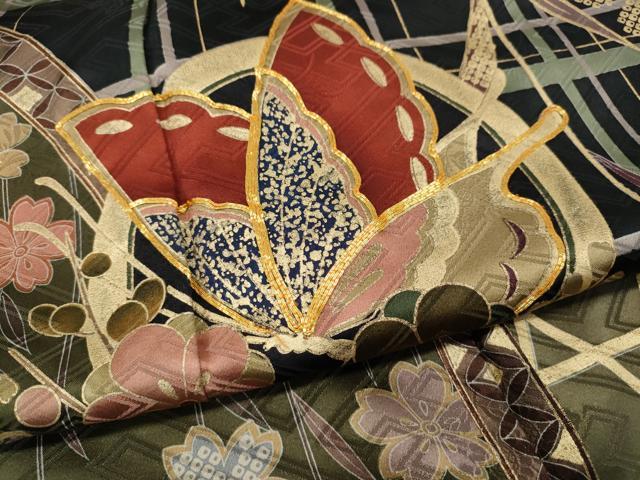 平和屋着物●豪華振袖 駒刺繍 花蝶丸文 金彩 正絹 逸品 CABH2428ut