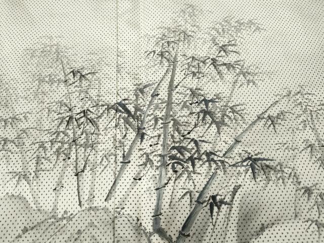 平和屋着物●訪問着 本場染大島紬 白大島 7マルキ 手描き 刺繍 滝 笹竹文 正絹 逸品 CABH2497ut