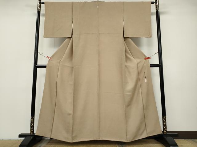 平和屋着物●本加賀友禅作家 押田正義監修 色無地 紗綾形地紋 白茶色 正絹 逸品 CABH2741ut