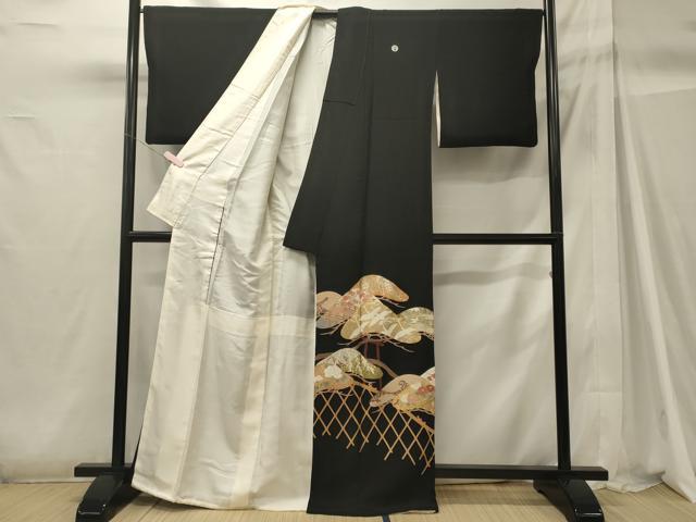 平和屋着物■黒留袖 駒刺繍 笠松飛鶴花文 金彩 洗える着物 CABH2960oy