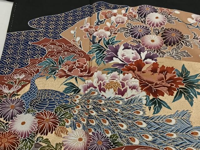 平和屋着物■豪華黒留袖 孔雀草花文 金彩 正絹 逸品 CABH3394ua