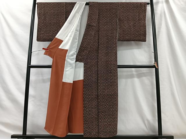 平和屋着物■上質な小紋 麻の葉文様 黒地 鬼しぼ縮緬 正絹 逸品 CABH3446ua