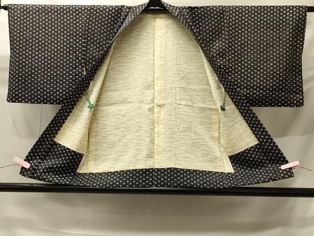 平和屋着物#羽織 亀甲 蝶 黒地 正絹 逸品 CABH6922in
