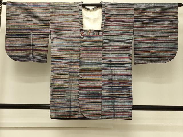平和屋着物∞道行コート 紬地 単衣 横段文 正絹 逸品 CABH7143in