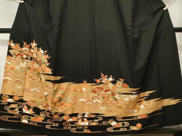 平和屋着物■豪華黒留袖 駒刺繍 松竹梅鴛鴦扇面花文 金彩 正絹 逸品 CABH9224ev