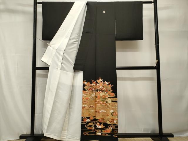 平和屋着物■豪華黒留袖 駒刺繍 松竹梅鴛鴦扇面花文 金彩 正絹 逸品 CABH9224ev