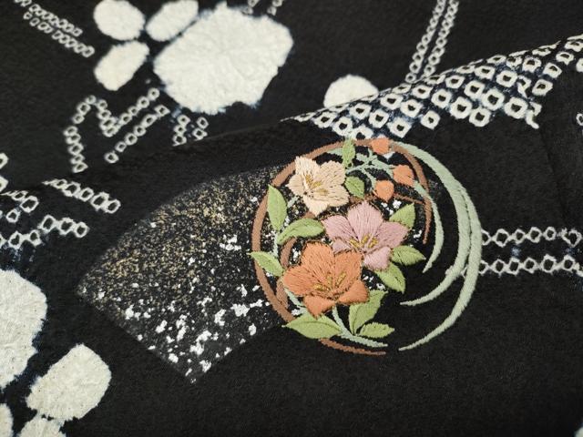 平和屋着物●訪問着 絞り 刺繍 地紙枝花文 黒地 金銀彩 正絹 逸品 CABH9636ut