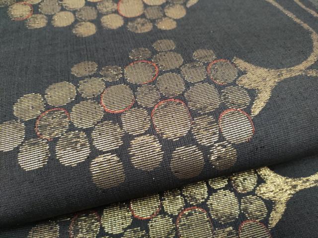 平和屋着物●六通柄袋帯 葡萄 黒地 金糸 正絹 逸品 CABI0093hy