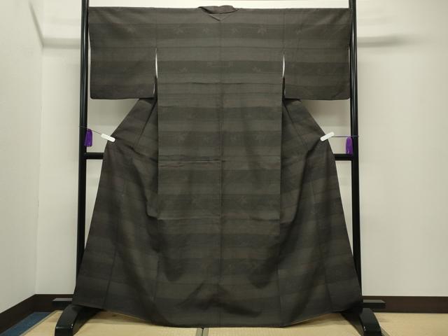 平和屋着物●本塩沢 110亀甲 横段草木文 正絹 逸品 CABI0639gh