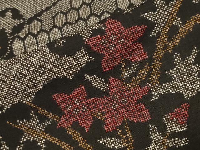 平和屋着物●本場大島紬 7マルキ 雲取り花文 さが美扱い 正絹 逸品 CABI0801gh