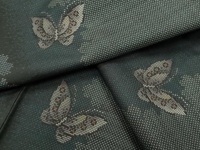 平和屋着物●本場大島紬 9マルキ 舞蝶文 正絹 逸品 CABI0824gh