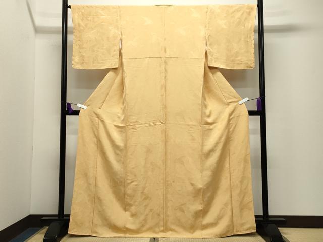 平和屋着物●上質な色無地 舞蝶地紋 萱草色 正絹 逸品 未使用 CABI0843gh