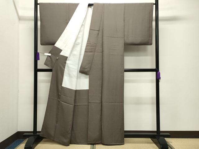 平和屋着物●上質な色無地 作家物 ワンポイント 刺繍 鈍色 正絹 逸品 CABI0961gh