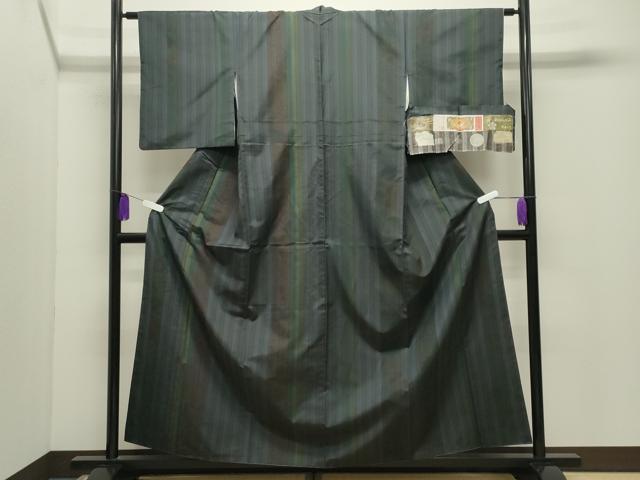 平和屋着物●都喜ヱ門 本場大島紬 泥染め 車輪梅格子 藤絹織物謹製 証紙付き 正絹 逸品 CABI1014gh