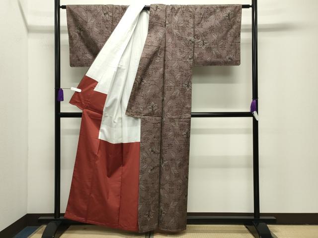 平和屋着物●本場大島紬 7マルキ 花唐草文 正絹 逸品 未使用 CABI1080gh