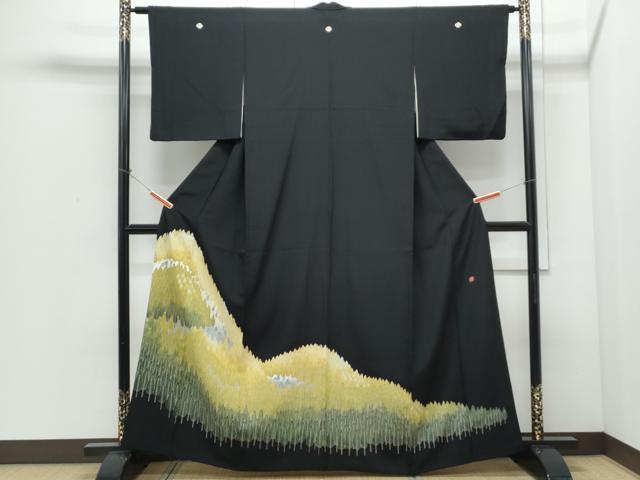平和屋着物●本加賀友禅作家 牛坂源吾 黒留袖 遠山樹林文 正絹 逸品 CABI1223th