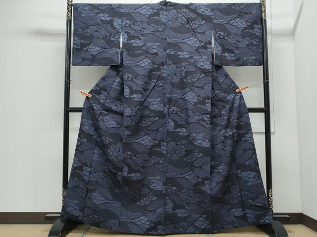 平和屋着物●上質な小紋 紬地 藍 型染め 飛鶴風景文 正絹 逸品 CABI1305th