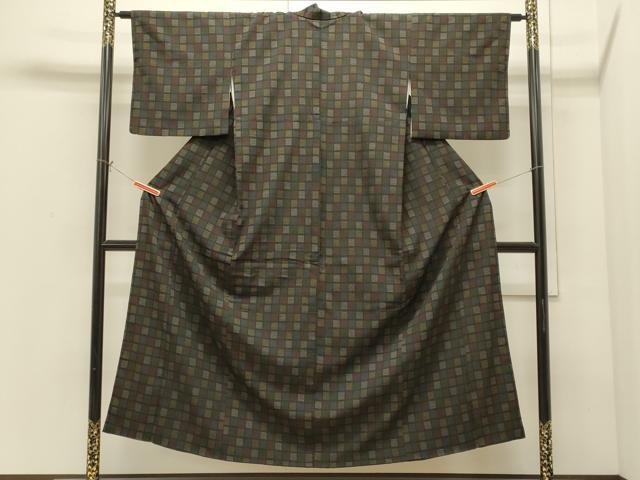 平和屋着物■上質な紬 色紙文 黒地 正絹 逸品 CABI1652oy