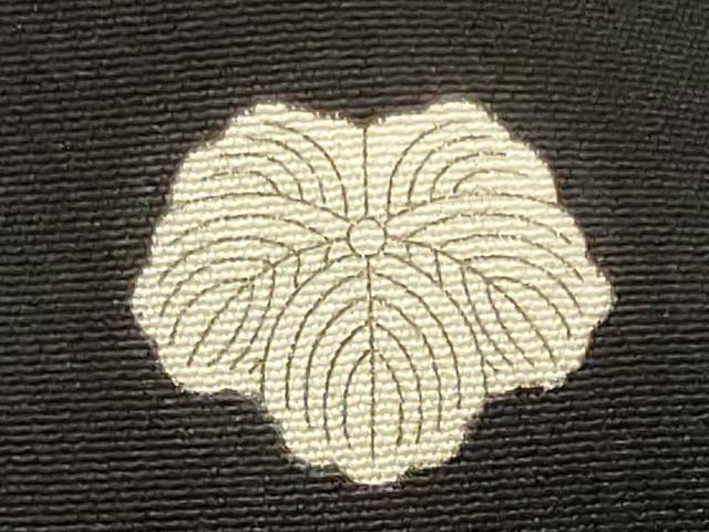 平和屋着物■豪華黒留袖 駒刺繍 吉祥飛鶴松文 暈し染め 金銀彩 正絹 逸品 CABI1691oy