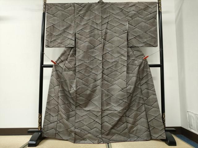 平和屋着物●本場大島紬 9マルキ 色紙重ね文 正絹 逸品 CABI2158yc