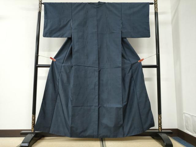 平和屋着物●本場大島紬 9マルキ よろけ縞 正絹 逸品 CABI2284yc