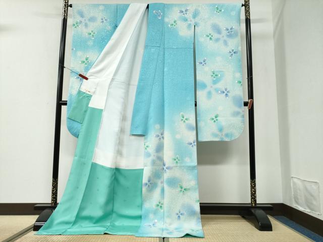 平和屋着物●豪華振袖 舞花文 ラメ糸 暈し染め 銀通し地 正絹 逸品 CABI2338yc