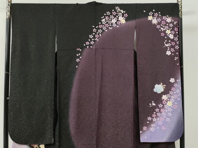 平和屋着物●豪華振袖 駒刺繍 舞桜文 暈し染め 黒地 金通し地 正絹 逸品 CABI2345yc