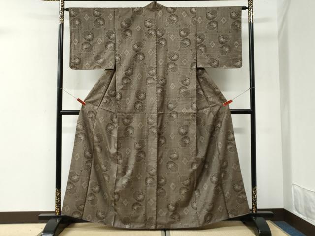 平和屋着物●本場大島紬 割り込み絣 雪輪松葉吉祥花文 正絹 逸品 未使用 CABI2416yc