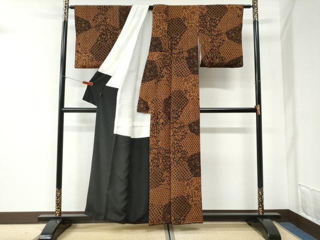 平和屋着物●上質な小紋 作家物 型染め 切嵌吉祥花文 黒地 鬼しぼ縮緬 正絹 逸品 CABI2420yc