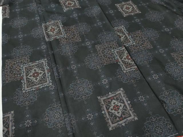 平和屋着物●本場大島紬 9マルキ 色紙花唐草文 正絹 逸品 未使用 CABI2546yc