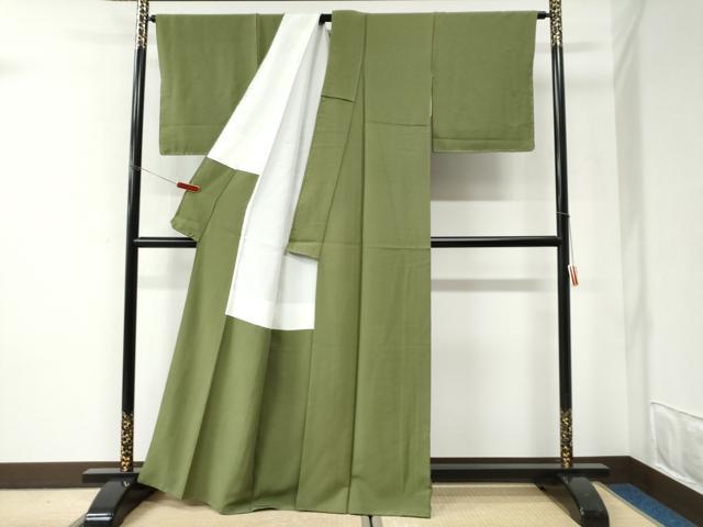 平和屋着物●上質な色無地 松葉色 正絹 逸品 未使用 CABI2806yc