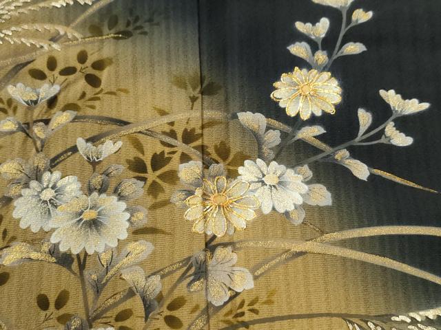 平和屋着物●訪問着 駒刺繍 菊花文 暈し染め 黒地 金彩 正絹 逸品 CABI2840yc