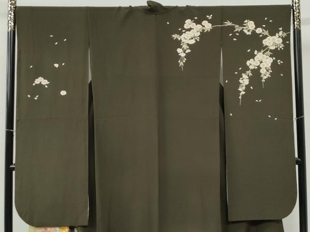 平和屋着物●豪華振袖・長襦袢セット 駒刺繍 雪輪舞葉文 暈し染め 金彩 正絹 逸品 未使用 CABI2861yc