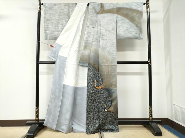 平和屋着物●訪問着 駒刺繍 孔雀 暈し染め 金通し地 正絹 逸品 CABI2989yc