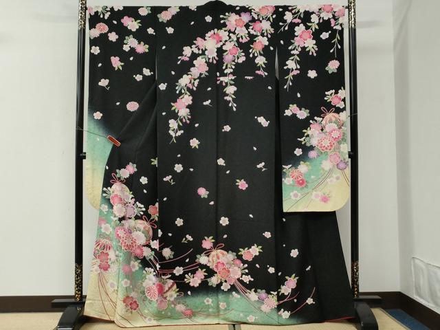 平和屋着物●豪華振袖 毬舞花文 暈し染め 黒地 金通し地 正絹 逸品 CABI3167yc