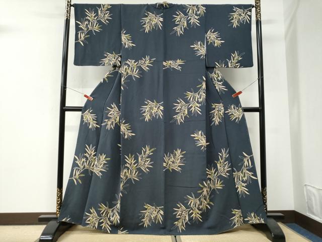 平和屋着物●上質な小紋 型染め 枝花文 鬼しぼ縮緬 正絹 逸品 CABI3225yc