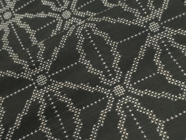 平和屋着物●本場大島紬 7マルキ 麻の葉文様 正絹 逸品 CABI3241yc