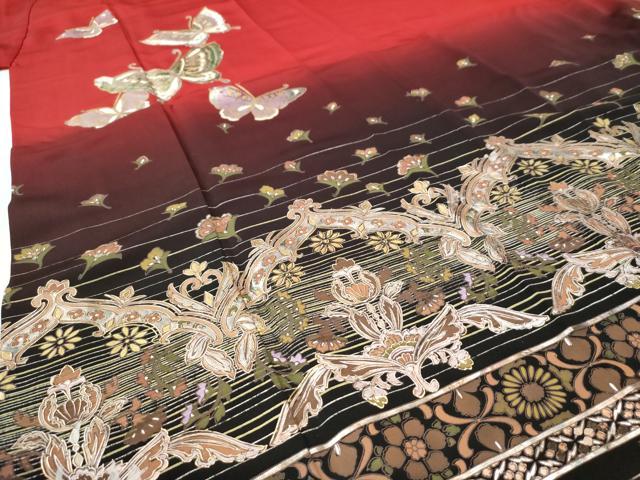平和屋着物●豪華振袖 舞蝶花唐草文 暈し染め 金彩 正絹 逸品 CABI3363yc